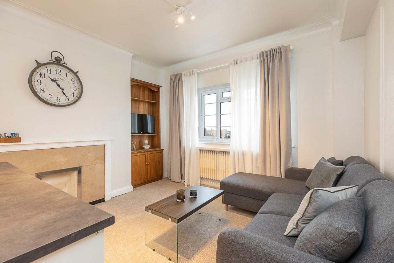 Grand Swiss Cottage Apartment London Exterior photo