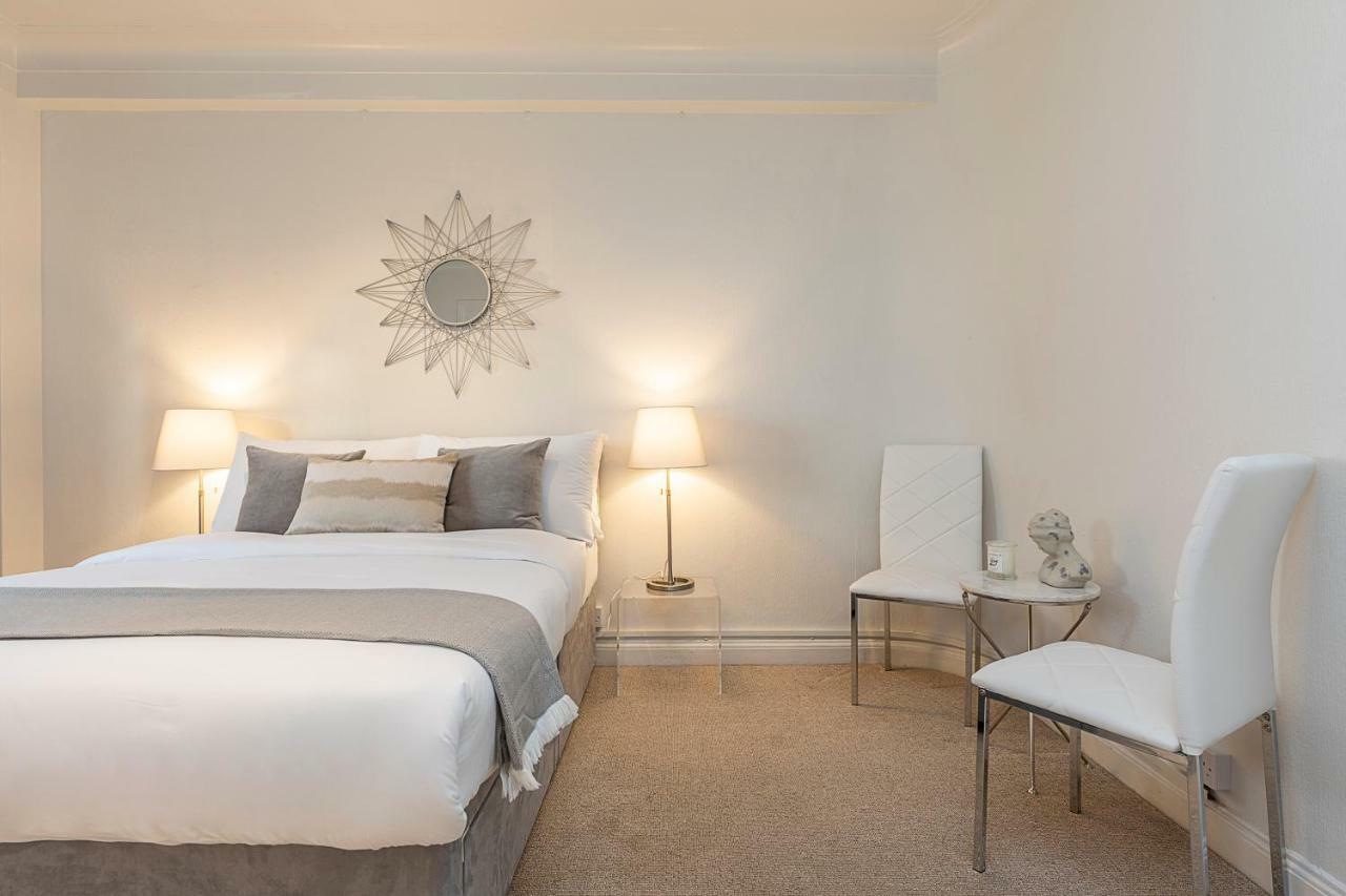 Grand Swiss Cottage Apartment London Exterior photo